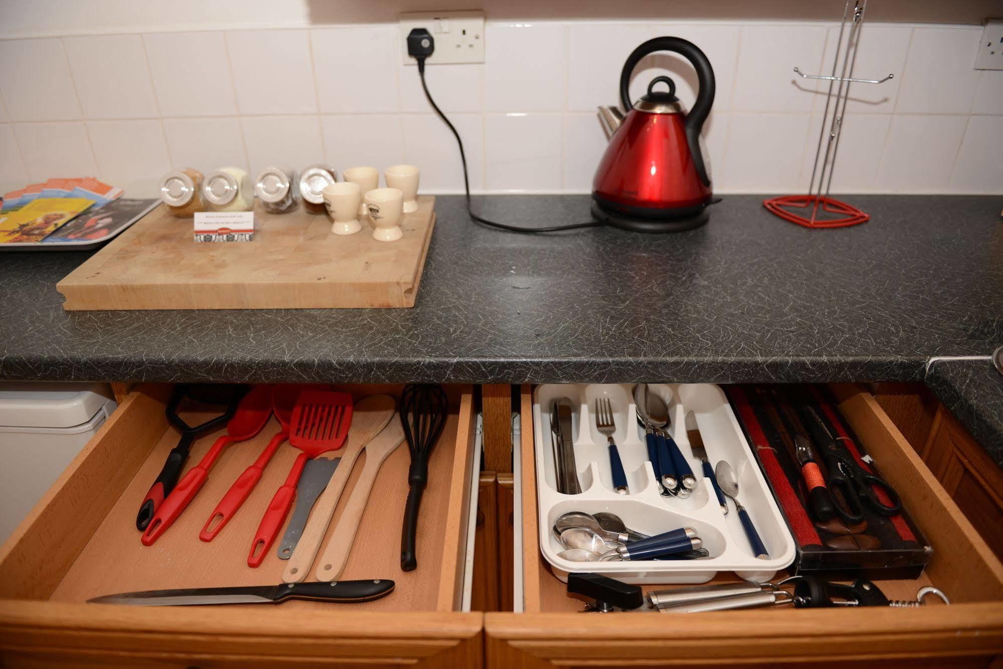 F3 2 Bedroomed Town House - Free Parking - Super 150 Mbps Wifi Near Gavin N Stacey Film House - 1 Free Dog Allowed 배리 외부 사진