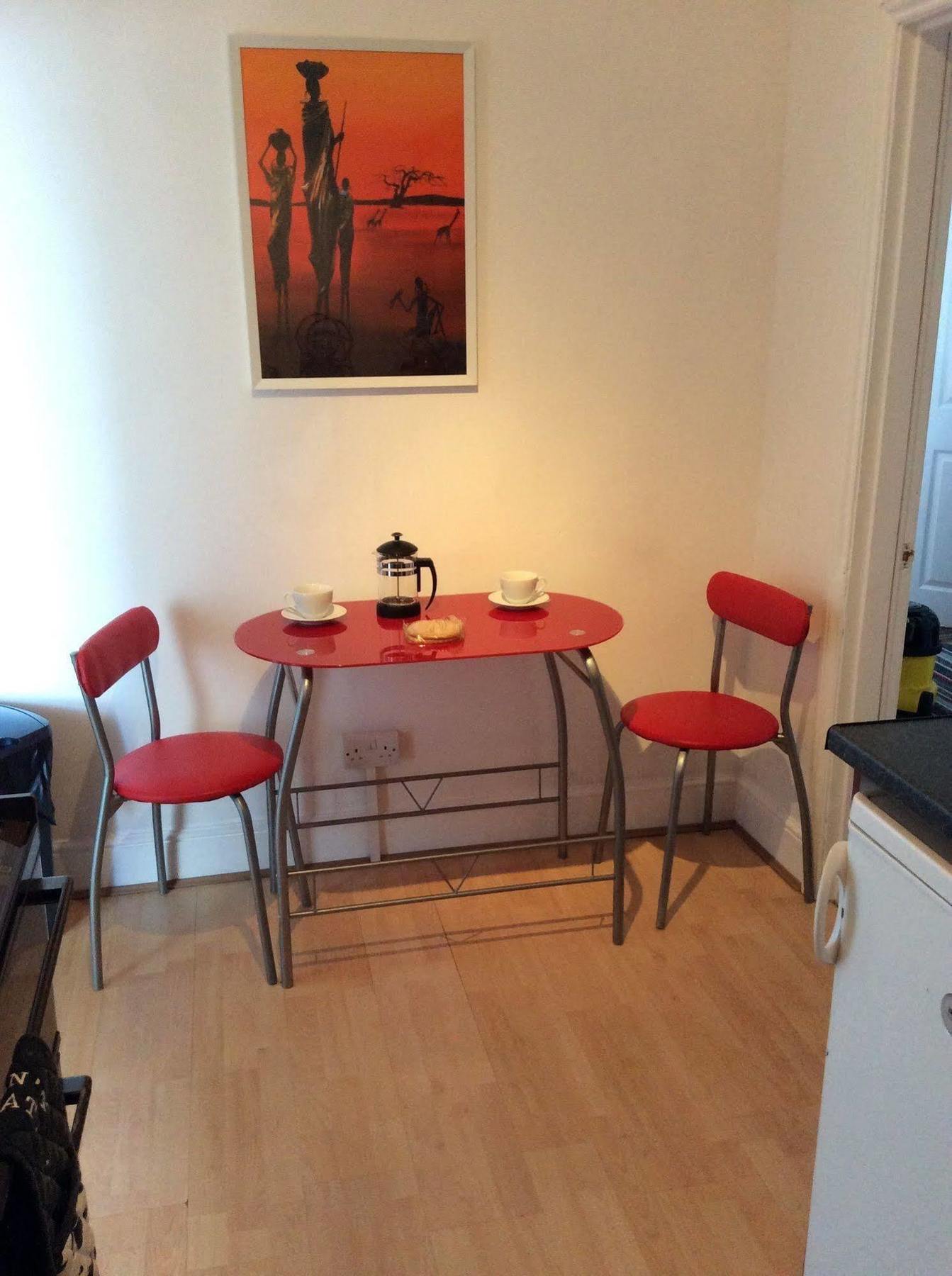 F3 2 Bedroomed Town House - Free Parking - Super 150 Mbps Wifi Near Gavin N Stacey Film House - 1 Free Dog Allowed 배리 외부 사진