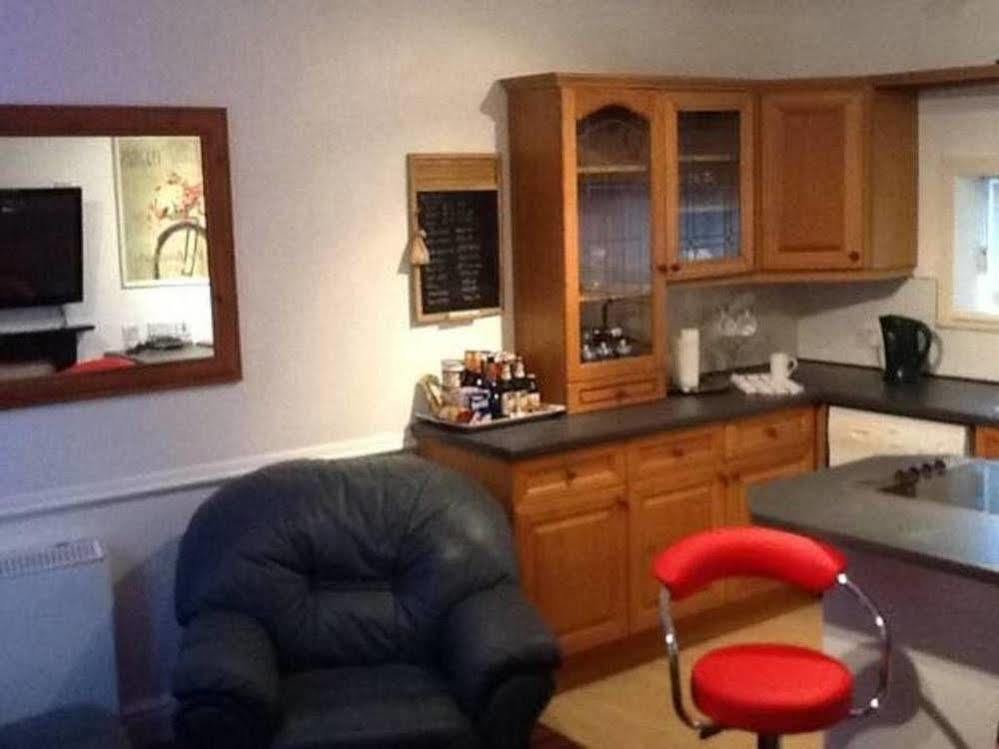 F3 2 Bedroomed Town House - Free Parking - Super 150 Mbps Wifi Near Gavin N Stacey Film House - 1 Free Dog Allowed 배리 외부 사진